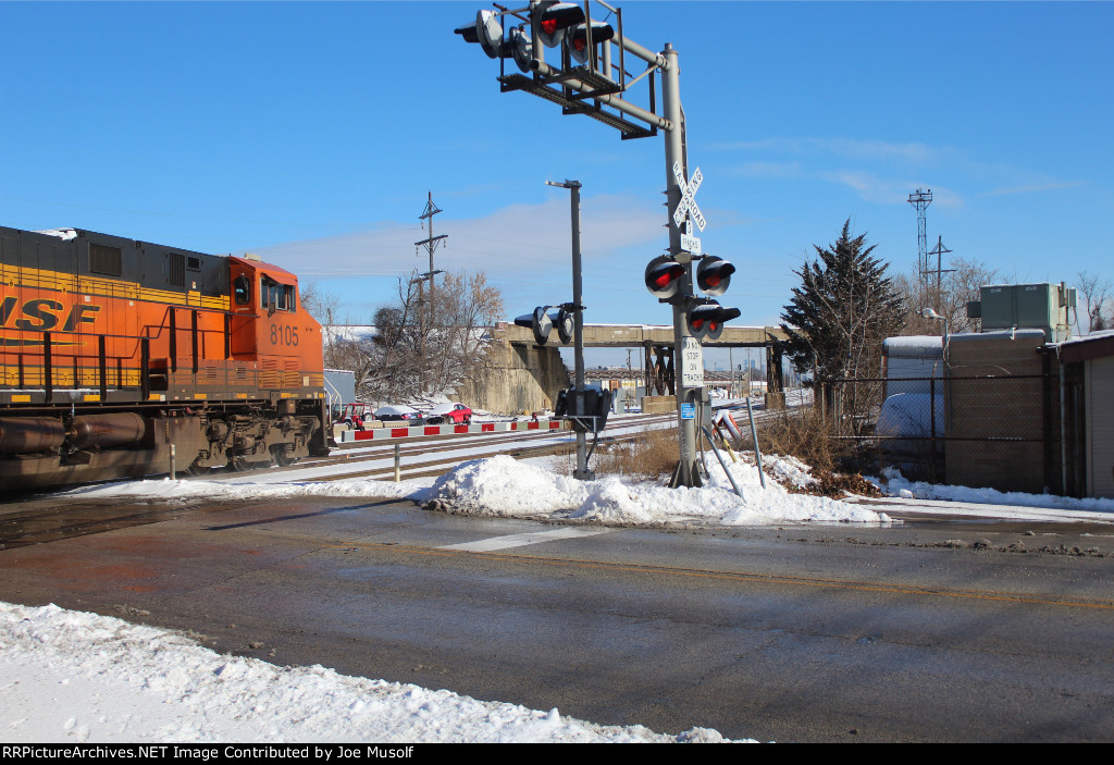 BNSF 8105